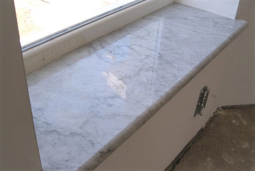 подоконники из мрамора Bianco Carrara