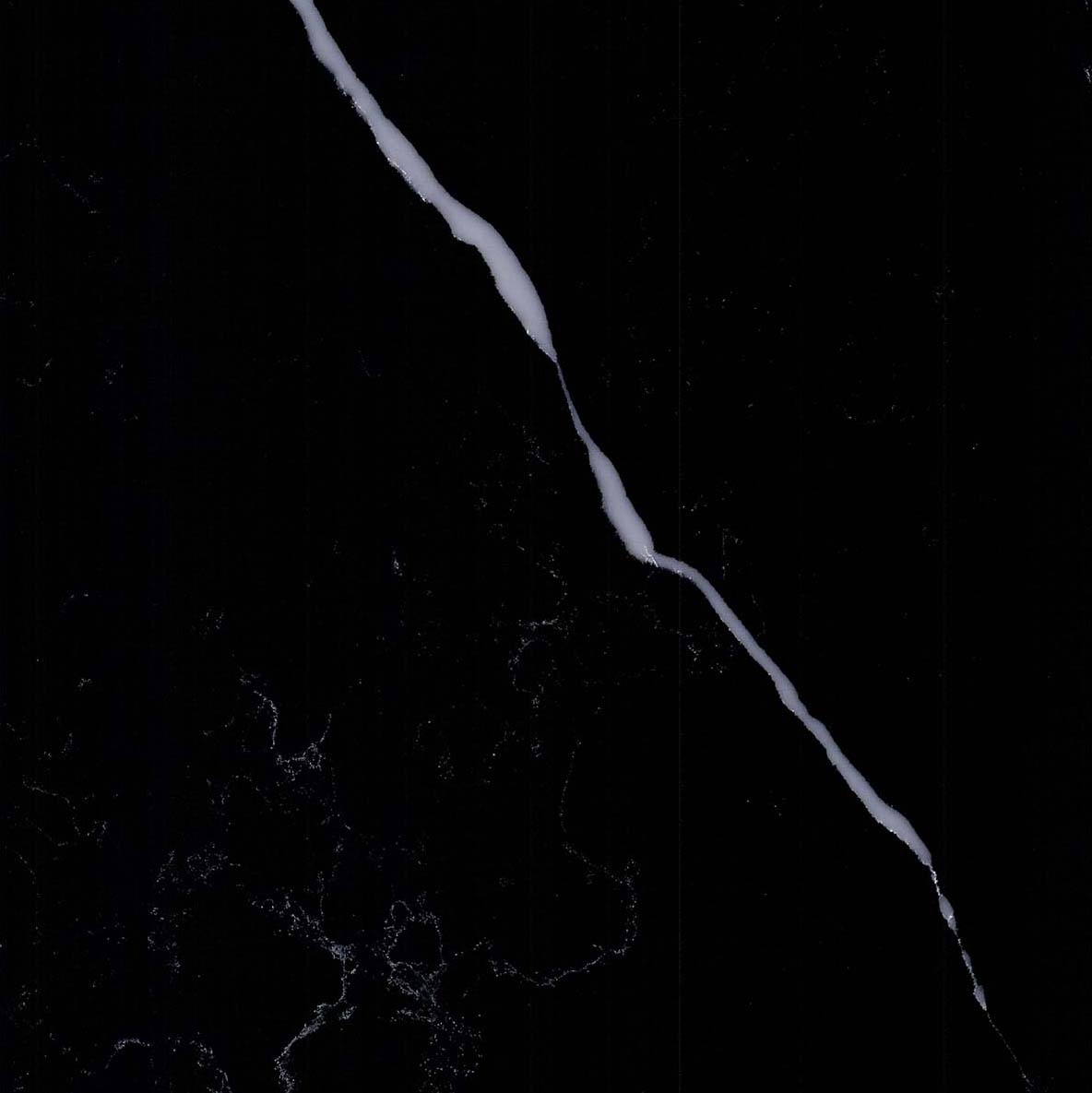 подоконник из камня Marquina_smartquartz